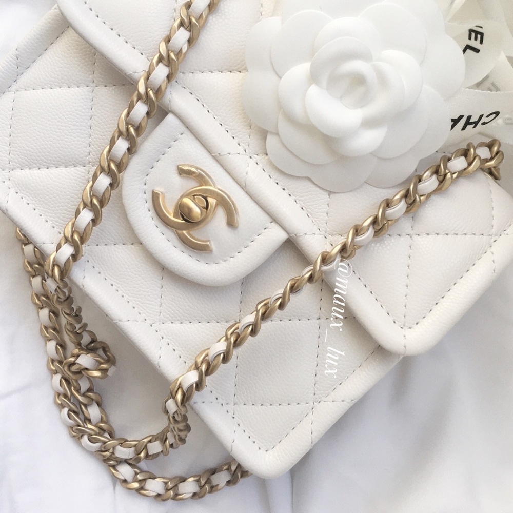 Chanel Caviar Classic Flap - Picture 16 of 17